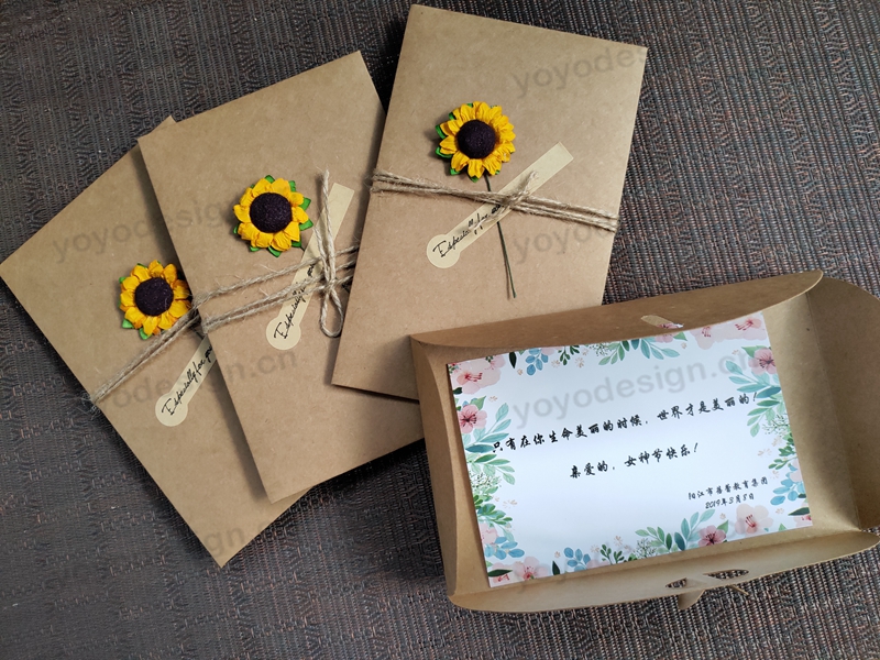 某教育集团定制的女神节贺卡